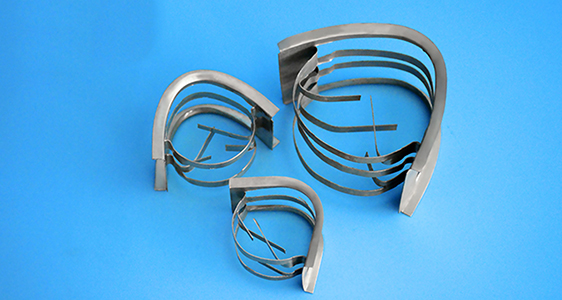 How many types of metal packing are there
